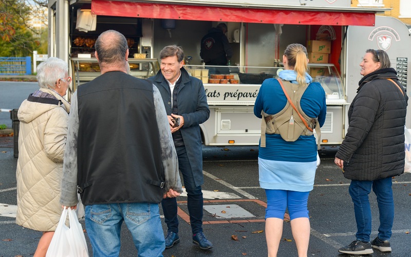 Beaucoup-de-sourires-et-de-temoignages-de-sympathie-2