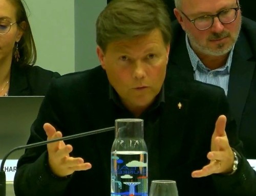 Il ne faut être ni pessimiste ni trop optimiste, il faut être DÉTERMINÉ